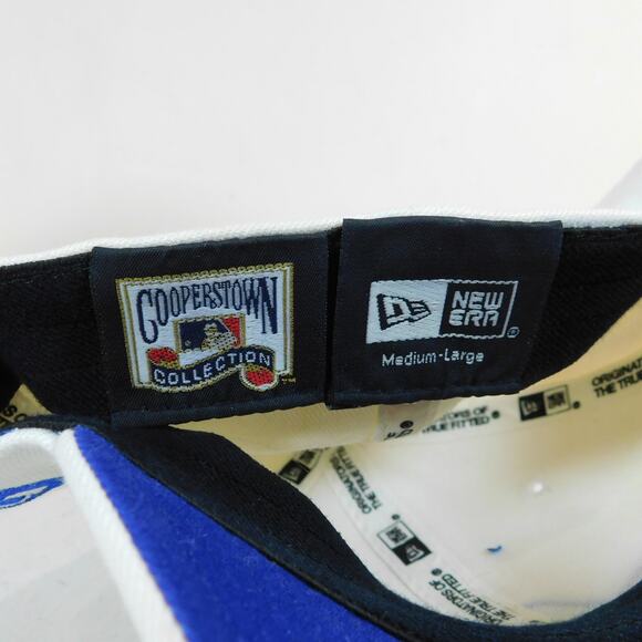 New Era Montreal Expos Flex Fit Hat Size M/L Cream Blue Underbrim MLB - Picture 7 of 7